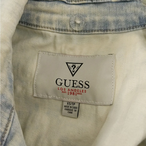 🎉 3/$20 Guess Denim Vest - Picture 4 of 8